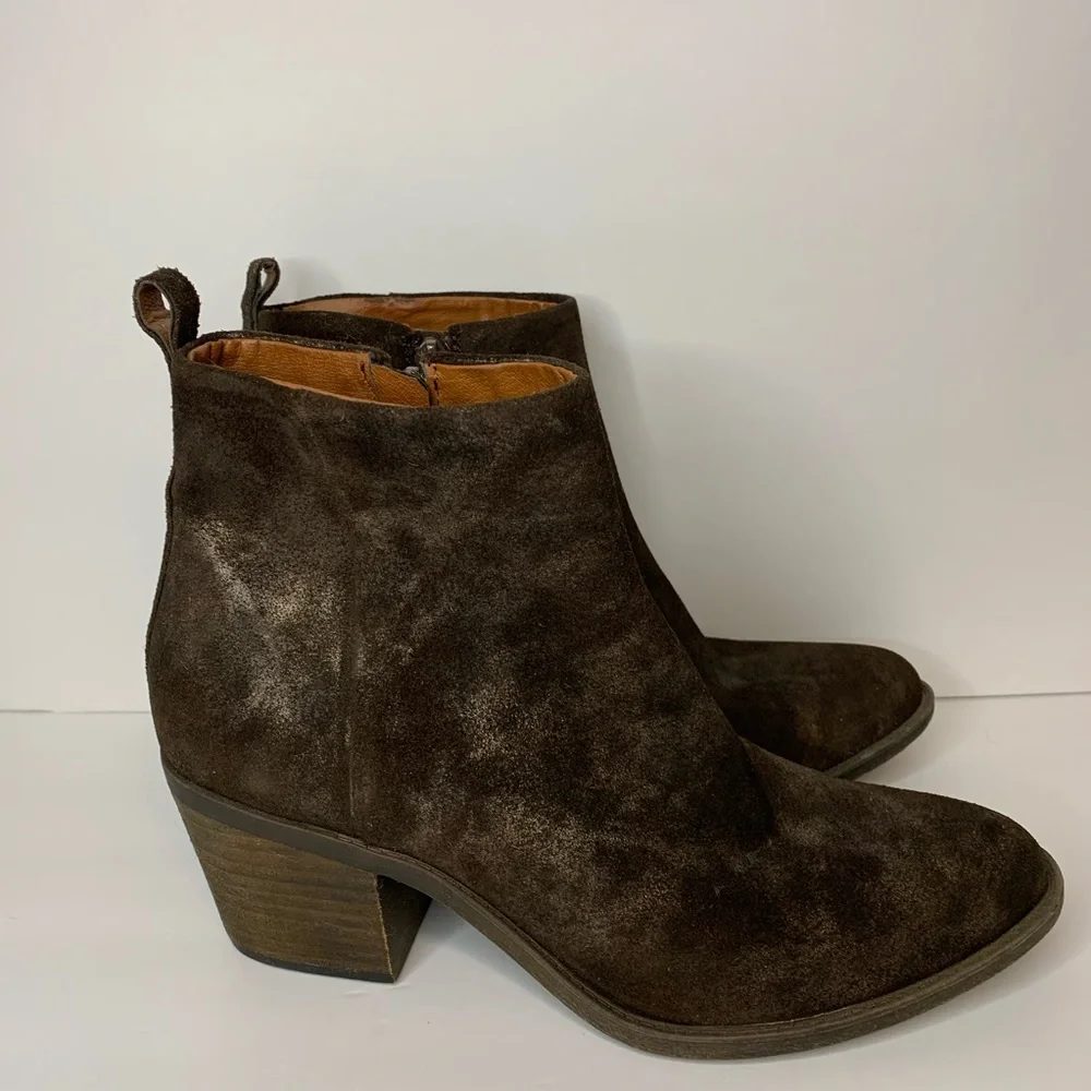 Lucky Brand Natania 9 medium bootie bracken suede zip moto western